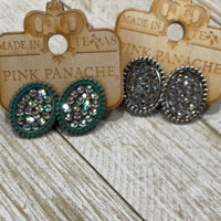 Olivia mini oval Studs